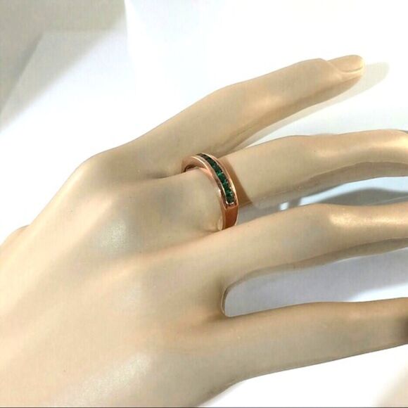 Emerald Ring in Rose Gold Plating Size 9 - Picture 7 of 7